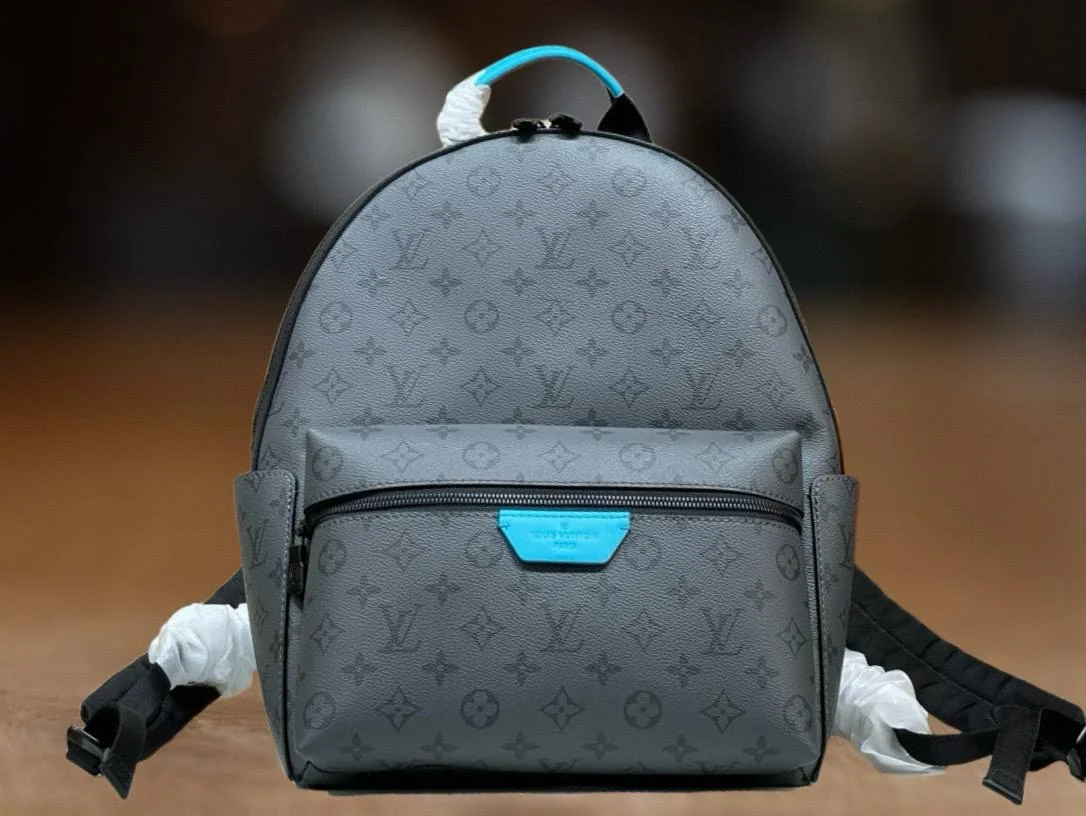 Чоловічий рюкзак - Louis Vuitton